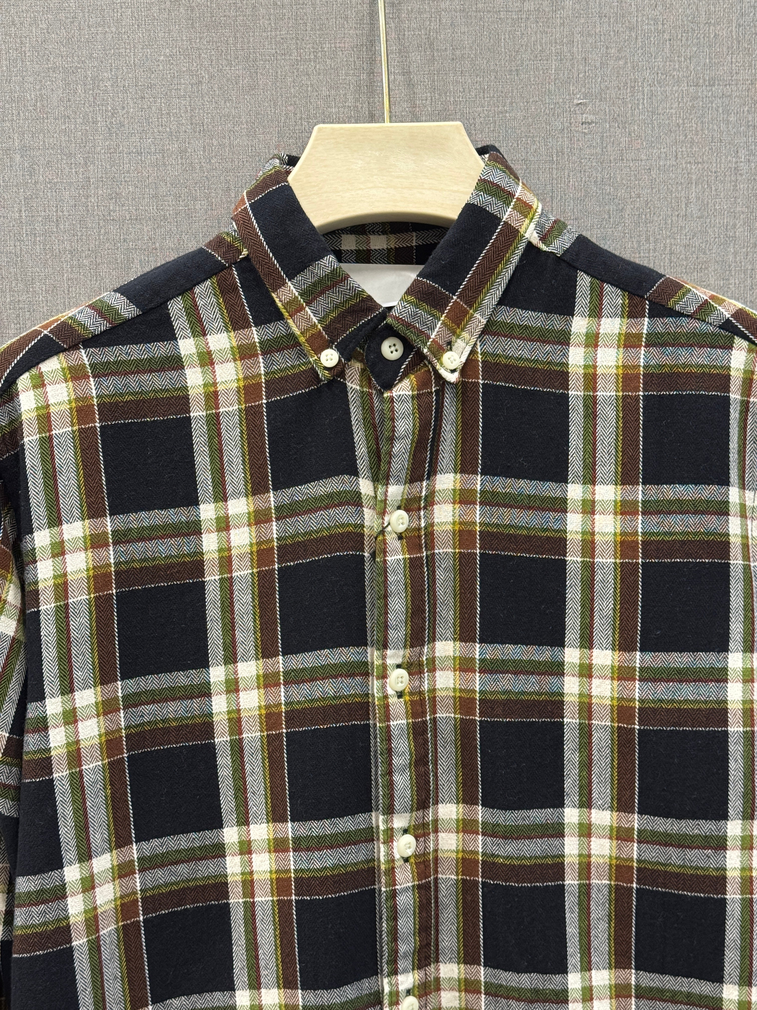 Core Flannel Shirt - Olive Black